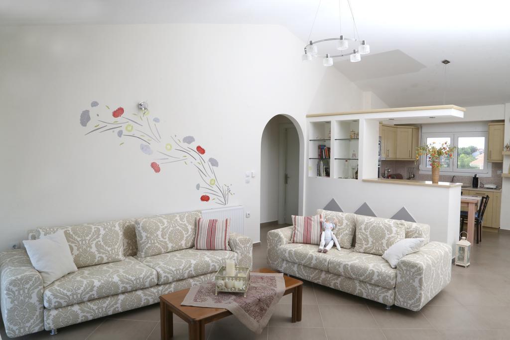 Konstantinos Luxury Apartment Keramotí Esterno foto
