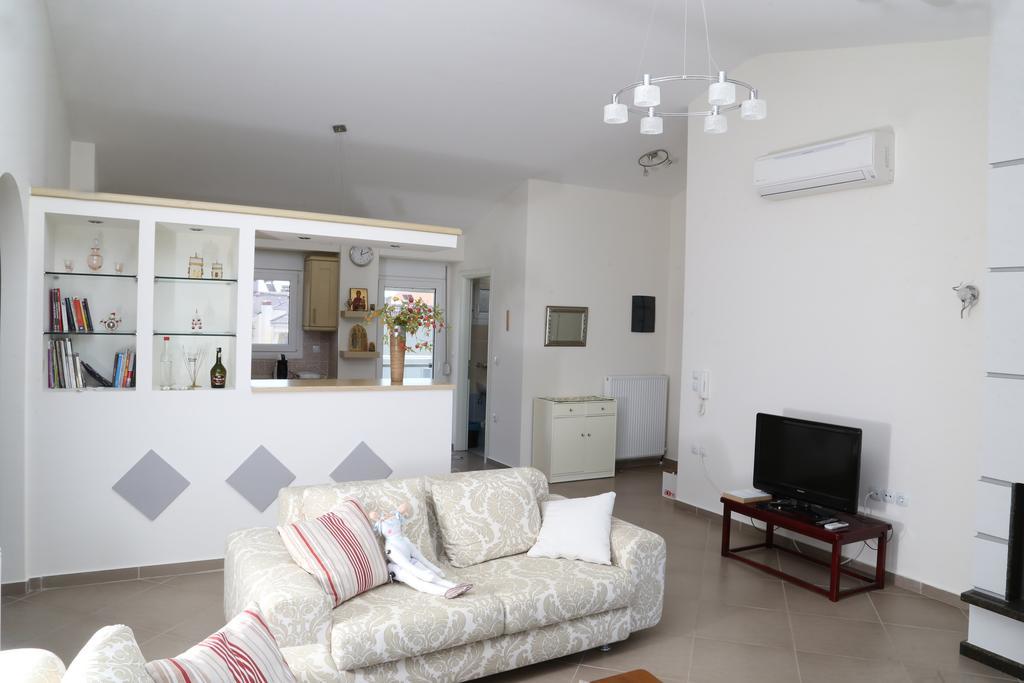 Konstantinos Luxury Apartment Keramotí Esterno foto